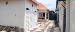 Maison moderne à pourvoir - photo 1